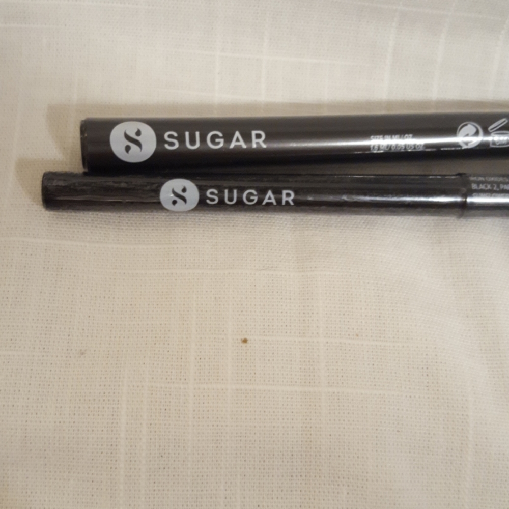 Ipsy Bag with 7 Cosmetic Items - Picture 3 of 7
